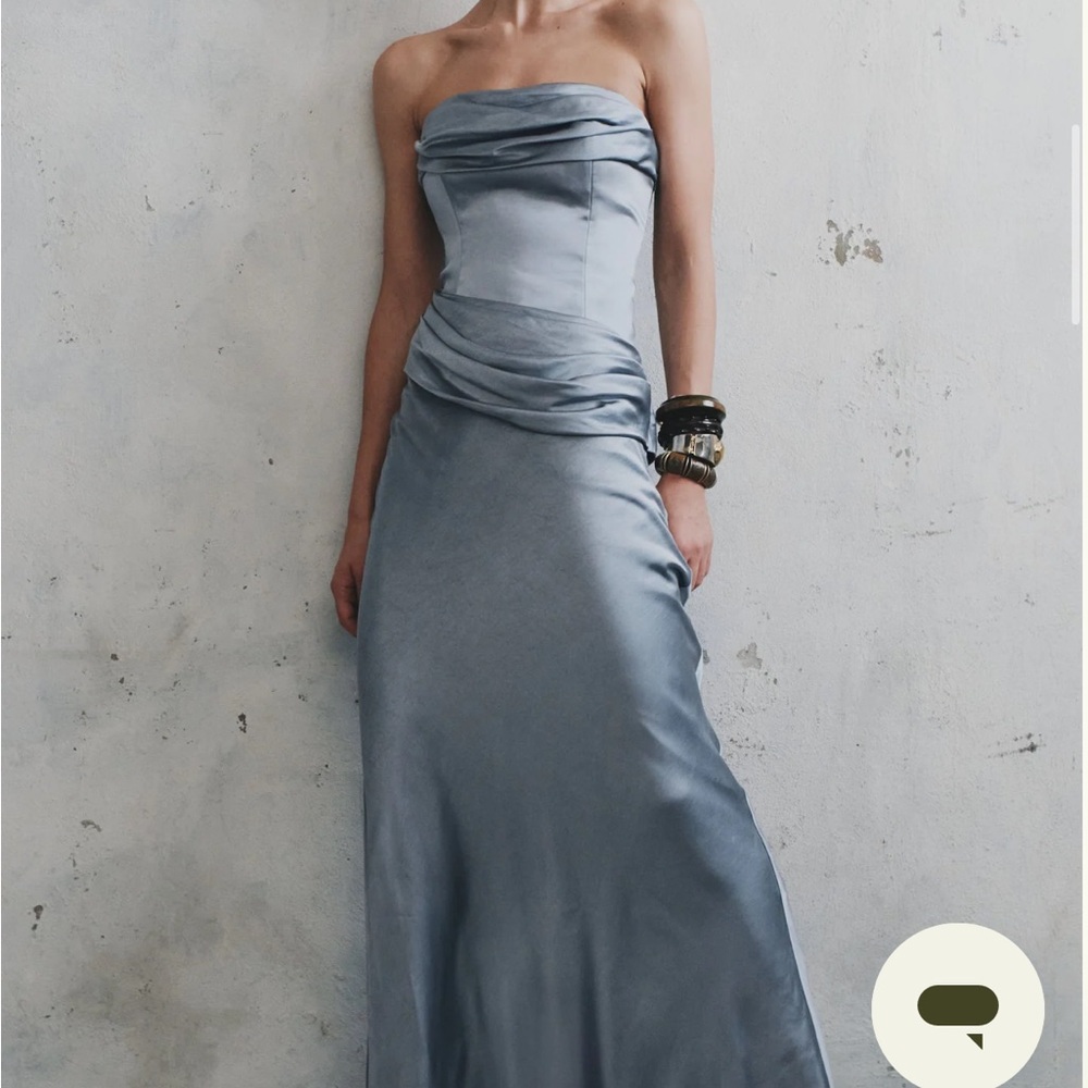 Elegant Light Blue Gown - Picture 3 of 3